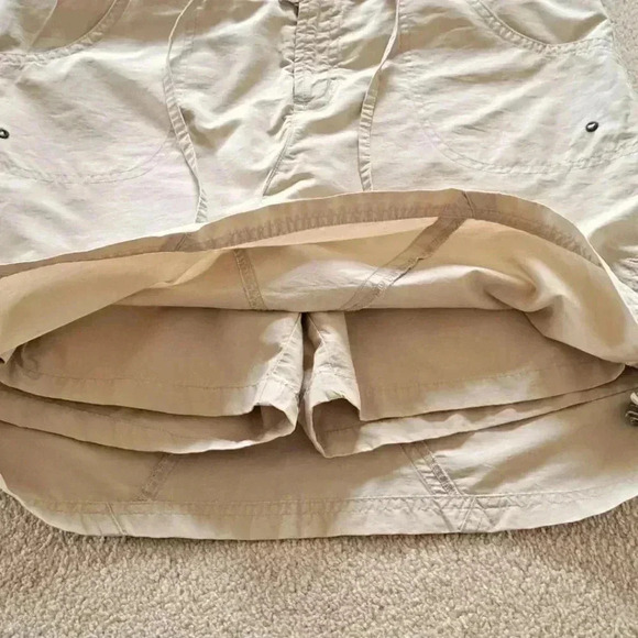 Columbia  Beige Skort Khaki Skirt Size Small Casual Cotton Nylon Blend Women's - Picture 8 of 15